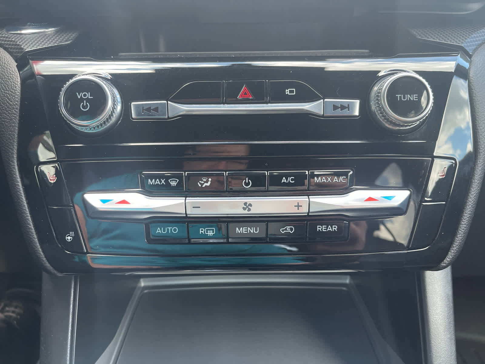 Used 2022 Ford Explorer ST-Line image 30