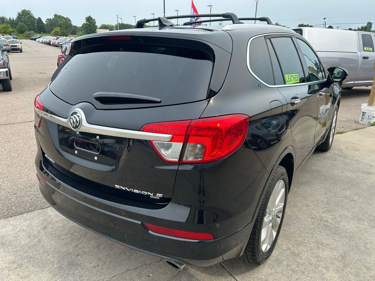 Used 2017 Buick Envision Premium w/ Driver Confidence Package AWD/4WD image 5