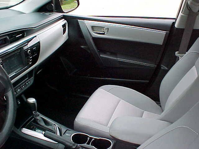 Used 2015 Toyota Corolla LE w/ Body Protection Package #1 FWD image 14