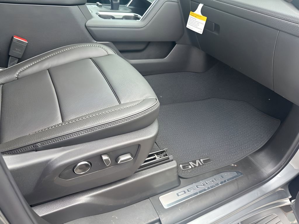 Certified 2026 GMC Sierra 1500 Denali w/ Technology Package image 17