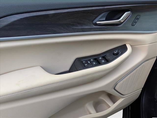 New 2026 Jeep Grand Cherokee Limited w/ Luxury Tech Group II RWD image 17