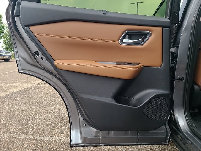 New 2026 Nissan Rogue Platinum AWD/4WD image 24