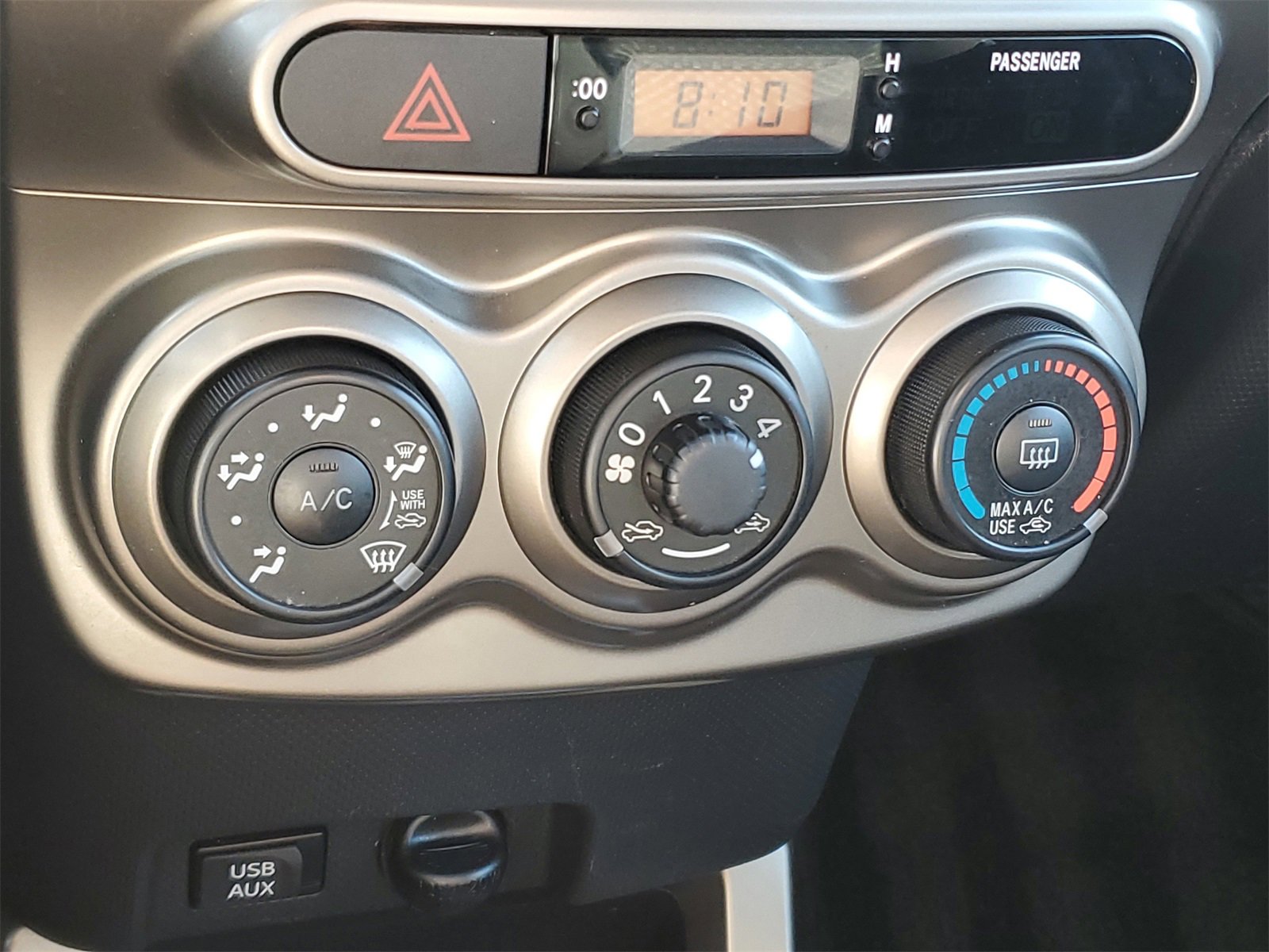 Used 2014 Scion xD image 28