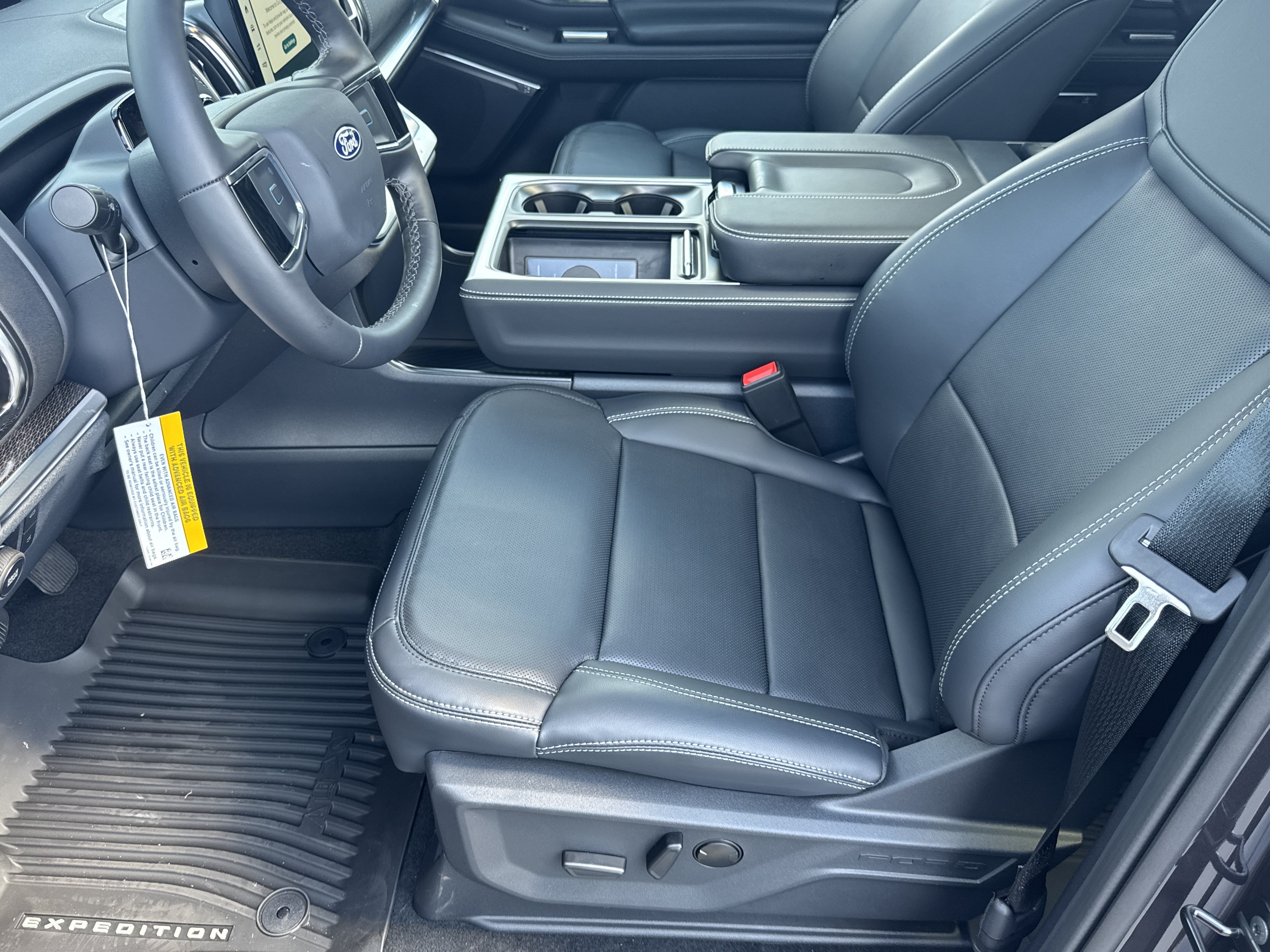 New 2027 Ford Expedition Max Platinum w/ Stealth Appearance Package AWD/4WD image 9