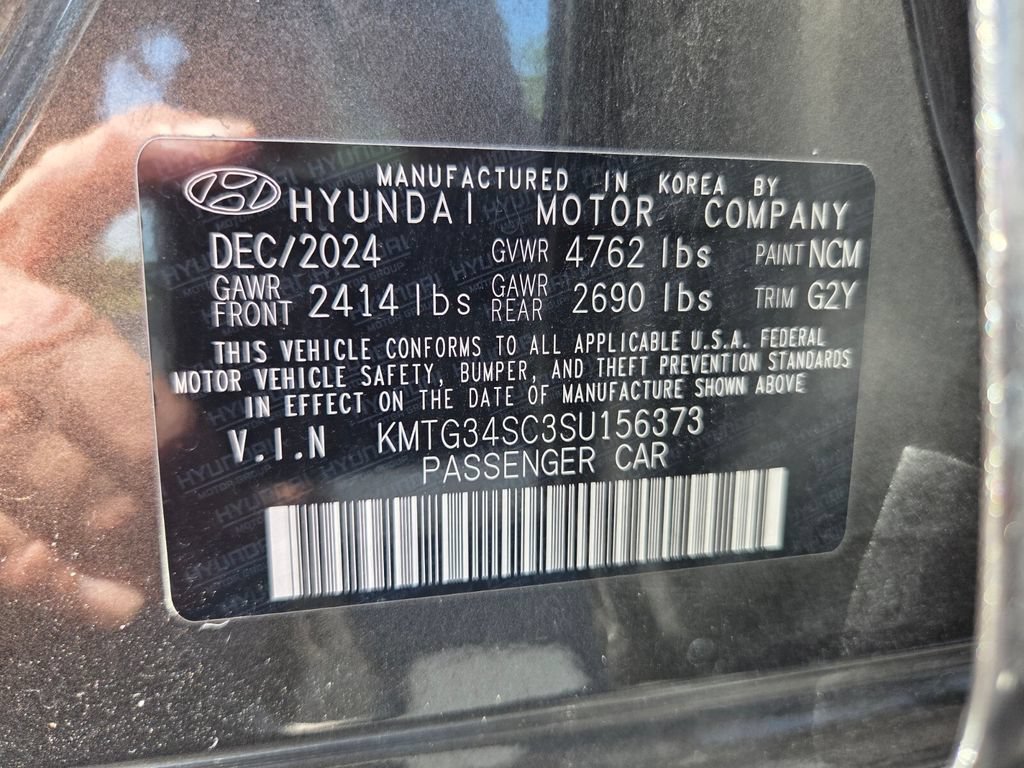 Used 2025 Genesis G70 2.5T RWD image 19