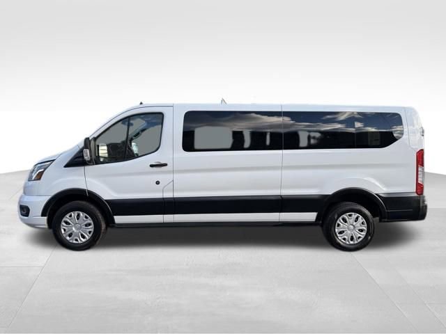 Used 2023 Ford Transit 350 XLT image 10