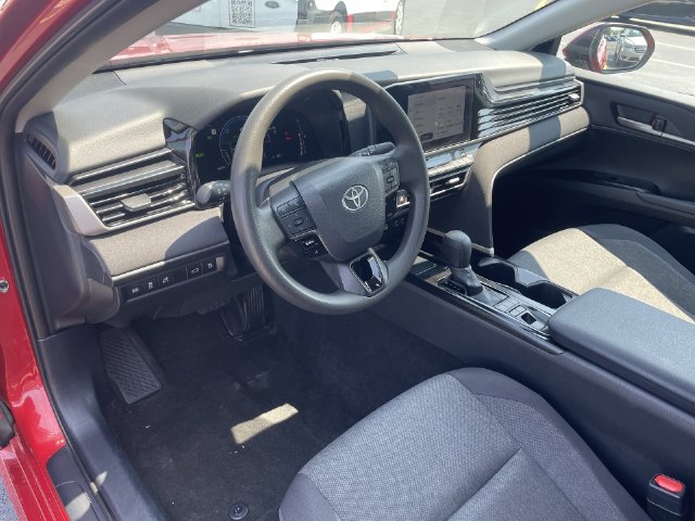 Used 2025 Toyota Camry LE FWD image 18