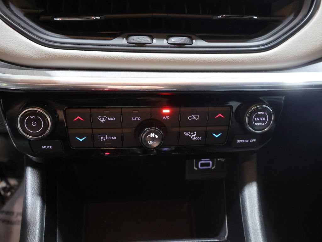 Used 2023 Jeep Compass Limited AWD/4WD image 27