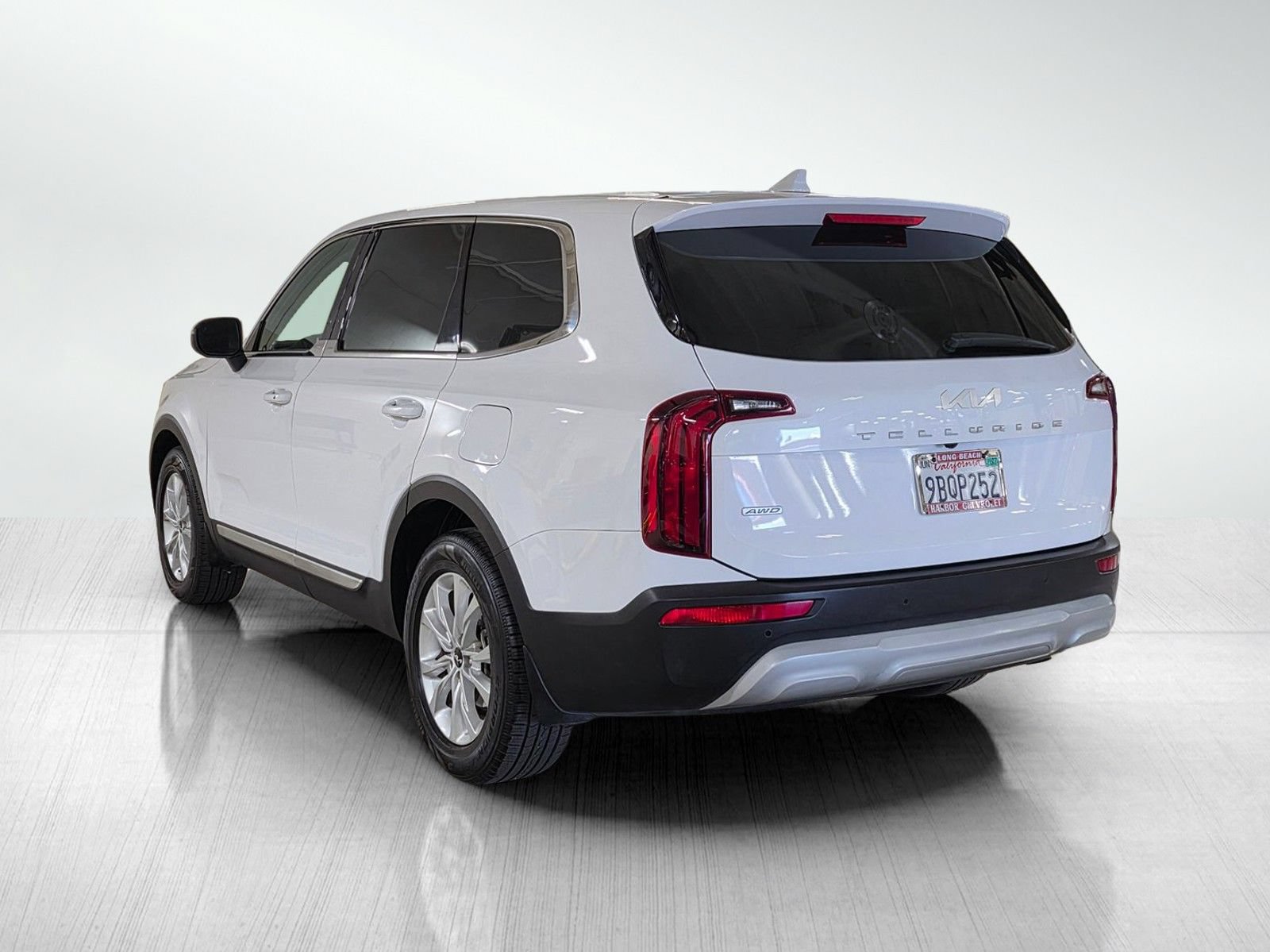Used 2022 Kia Telluride LX AWD/4WD image 5
