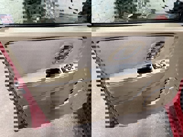 Used 2006 Mercury Mariner Convenience image 13