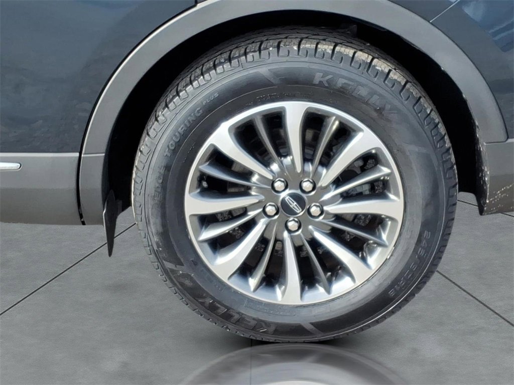 Certified 2023 Lincoln Nautilus FWD w/ Premium Package image 4