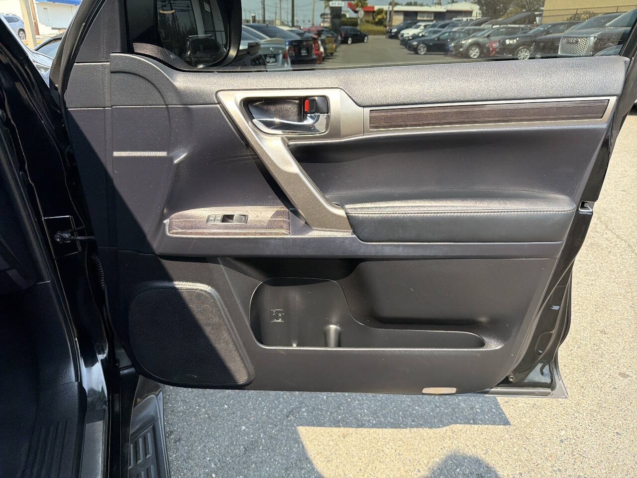 Used 2020 Lexus GX 460 Premium AWD/4WD image 22