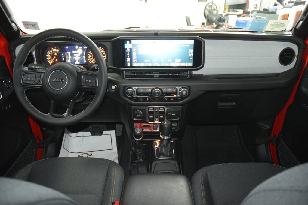 Used 2025 Jeep Gladiator Willys image 28