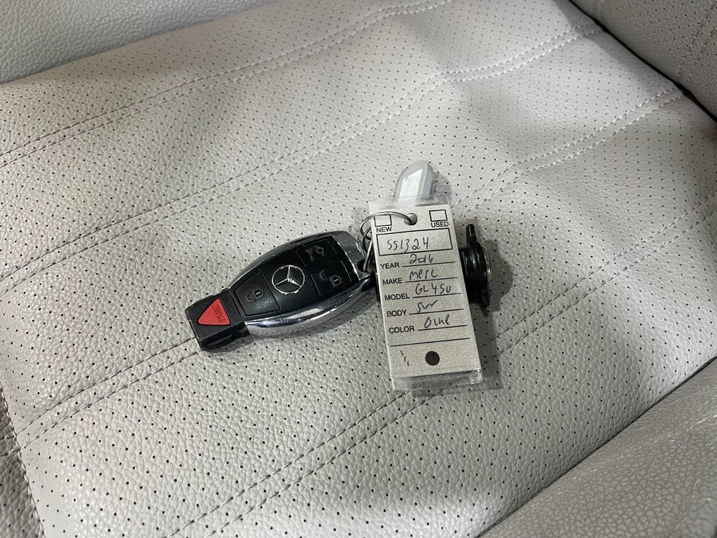 Used 2016 Mercedes-Benz GL 450 4MATIC image 37