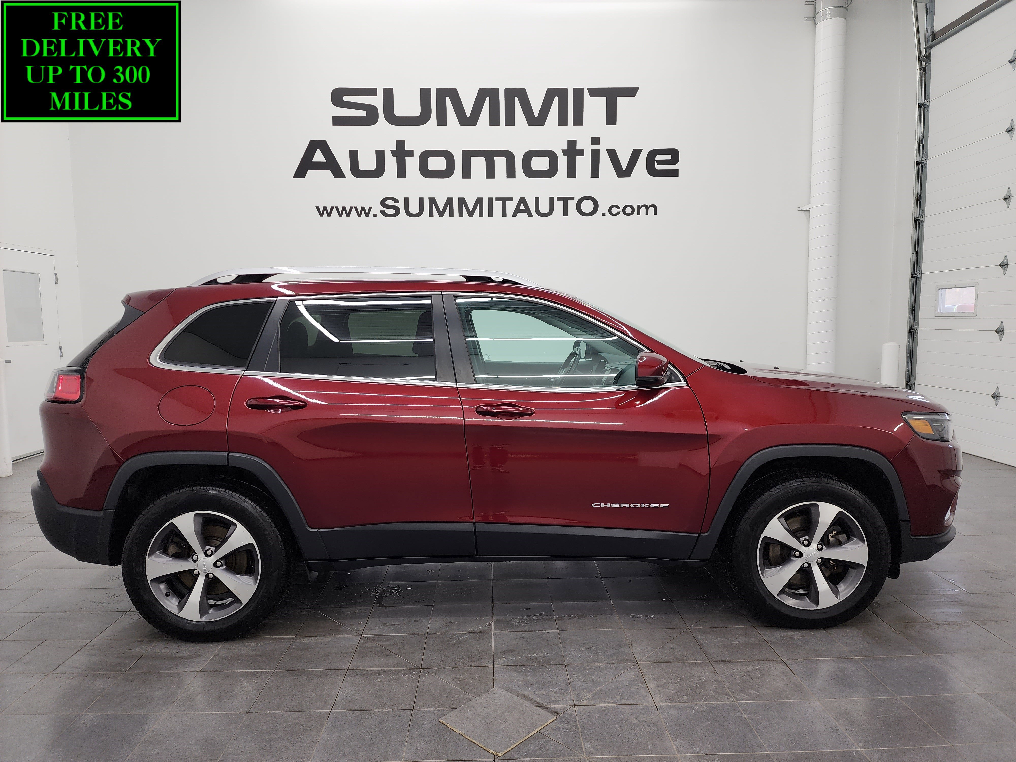 Used 2020 Jeep Cherokee Limited image 1