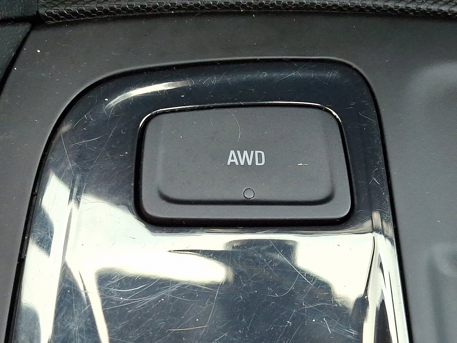 Used 2024 Chevrolet Equinox RS w/ RS Leather Package AWD/4WD image 23