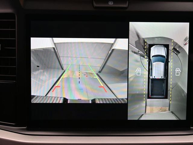 New 2025 Ford F250 XLT w/ Black Appearance Package image 21