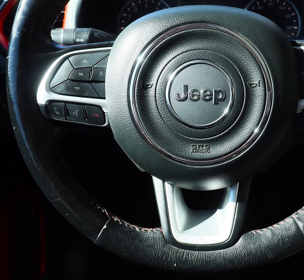 Used 2019 Jeep Renegade Trailhawk AWD/4WD image 54