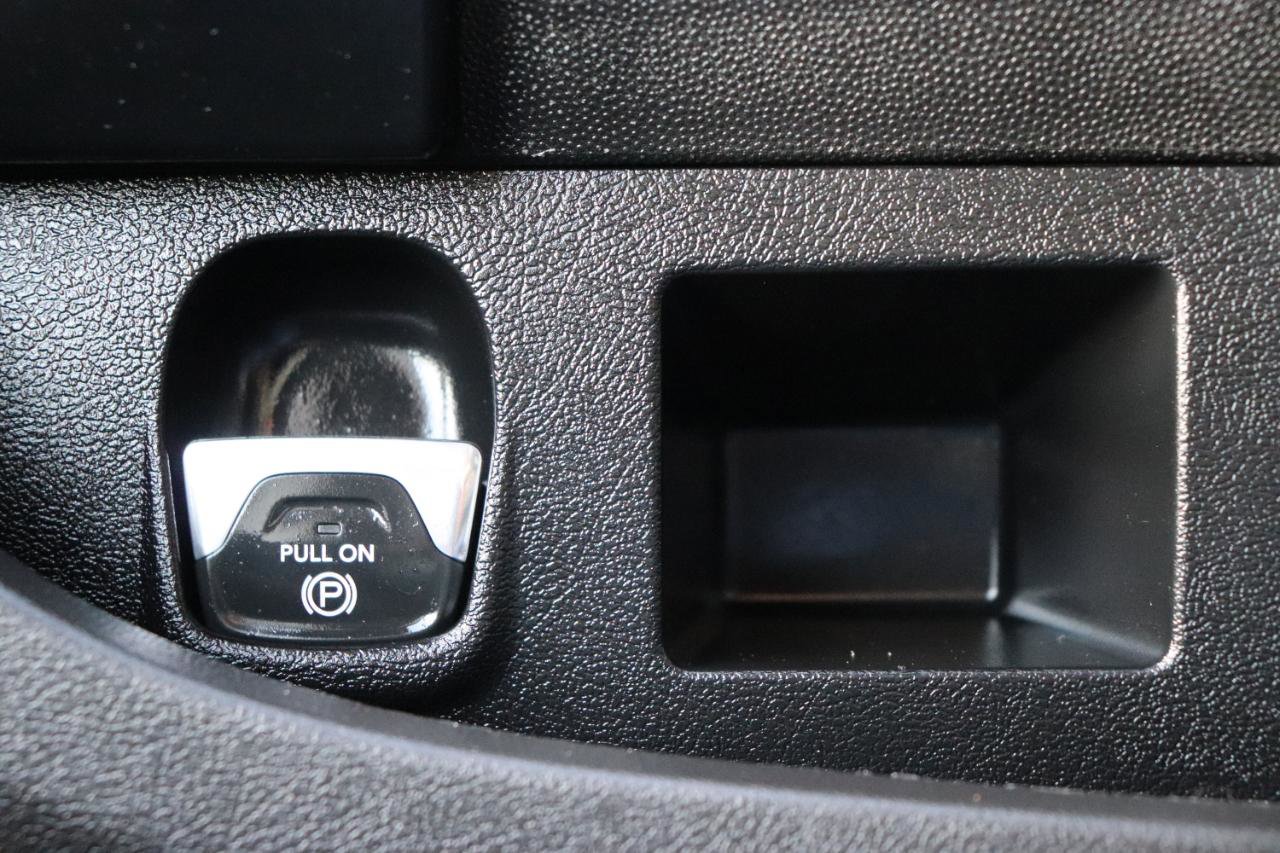 Used 2025 RAM ProMaster 2500 w/ Convenience Group FWD image 38