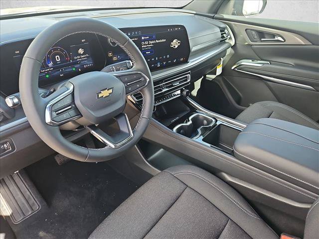 New 2027 Chevrolet Traverse LT FWD image 3