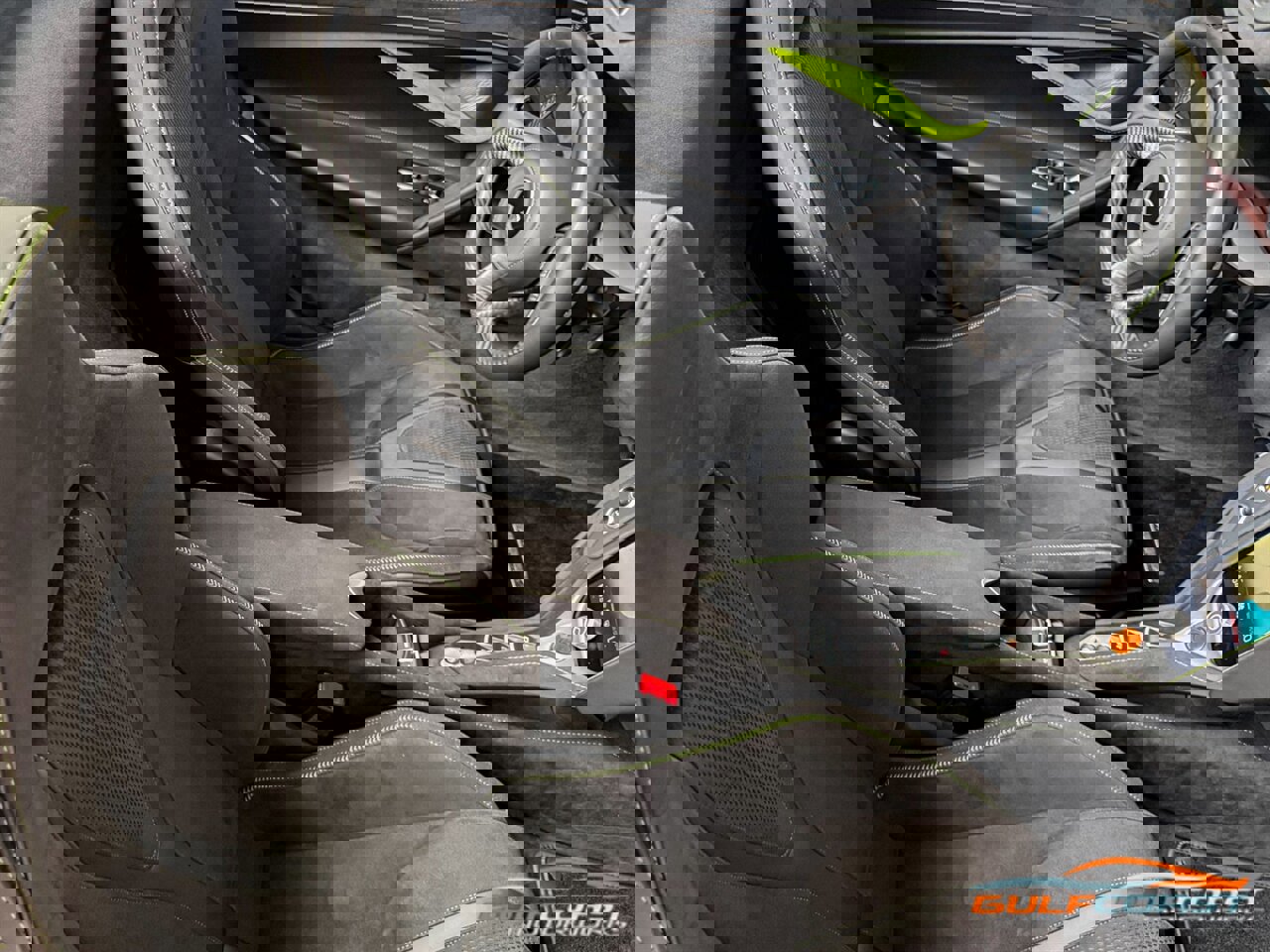 Used 2025 McLaren 750S Spider image 32