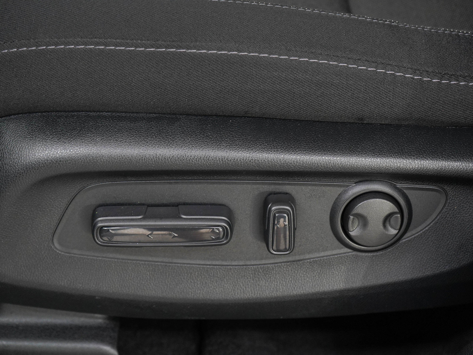 Used 2025 Honda CR-V EX image 22