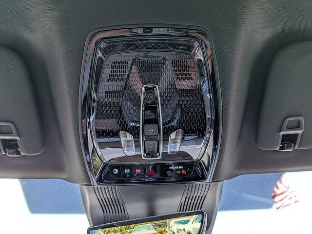 New 2027 Cadillac Vistiq Sport w/ LPO, Trailering Package AWD/4WD image 25