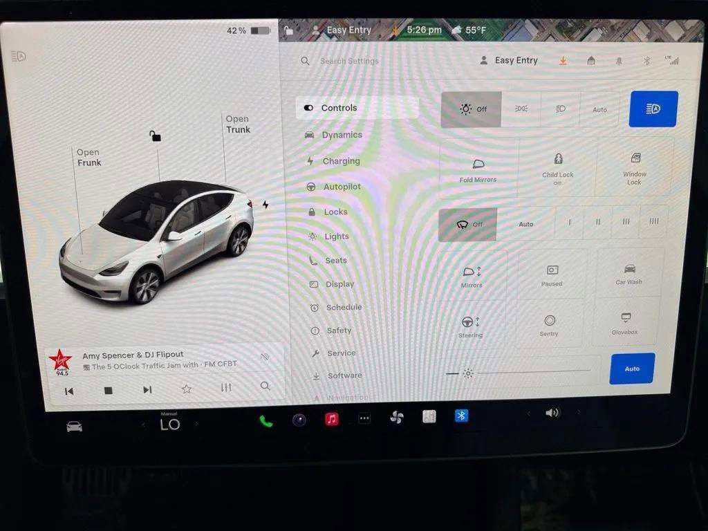 Used 2021 Tesla Model Y Long Range AWD/4WD image 37