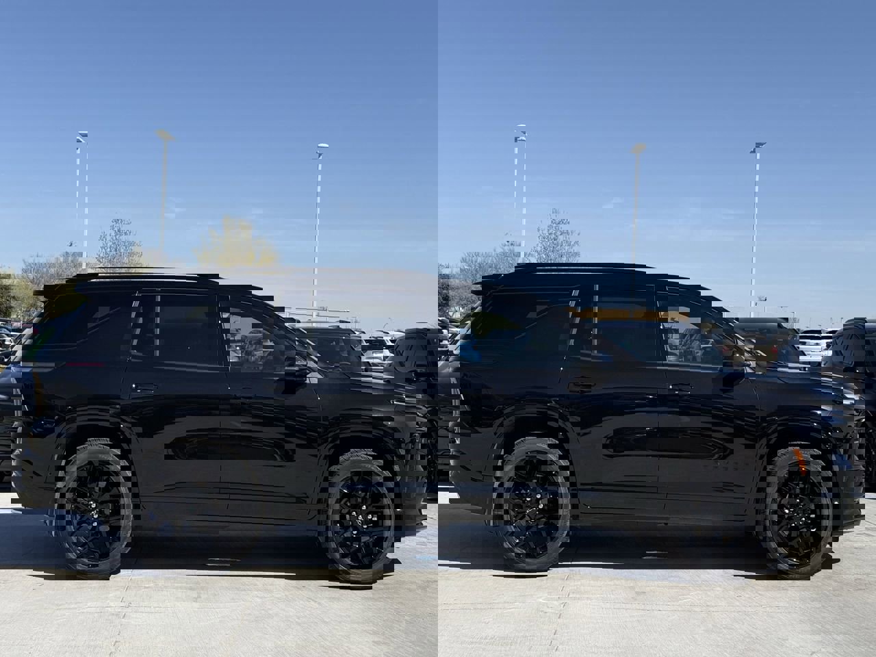 New 2026 Chevrolet Traverse RS image 3