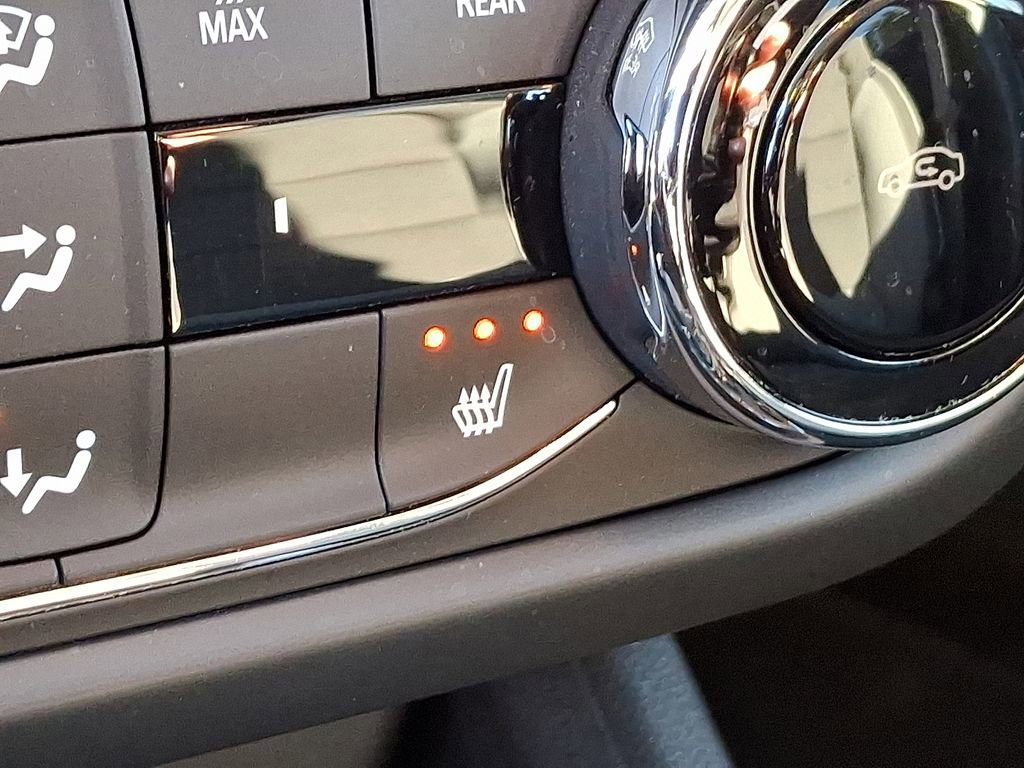 Used 2021 Chevrolet TrailBlazer LT w/ Convenience Package image 28