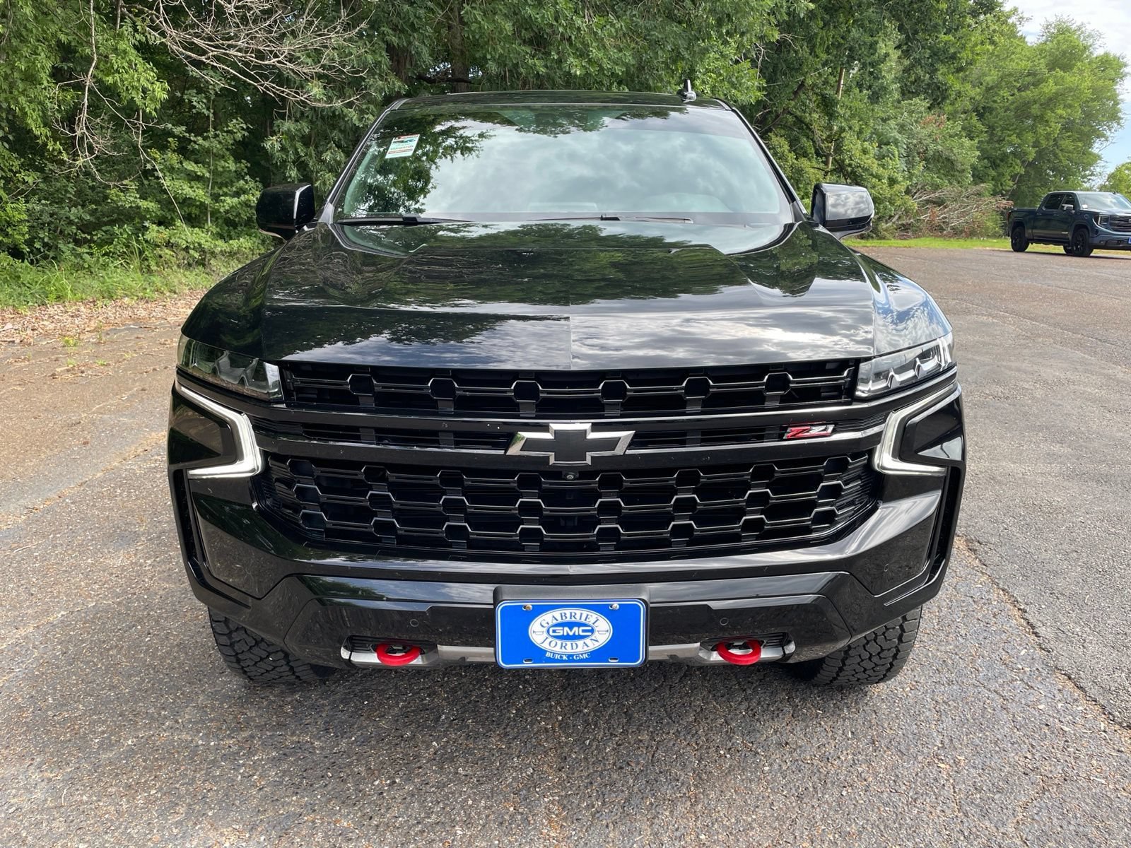 Used 2024 Chevrolet Suburban Z71 w/ Luxury Package AWD/4WD image 10