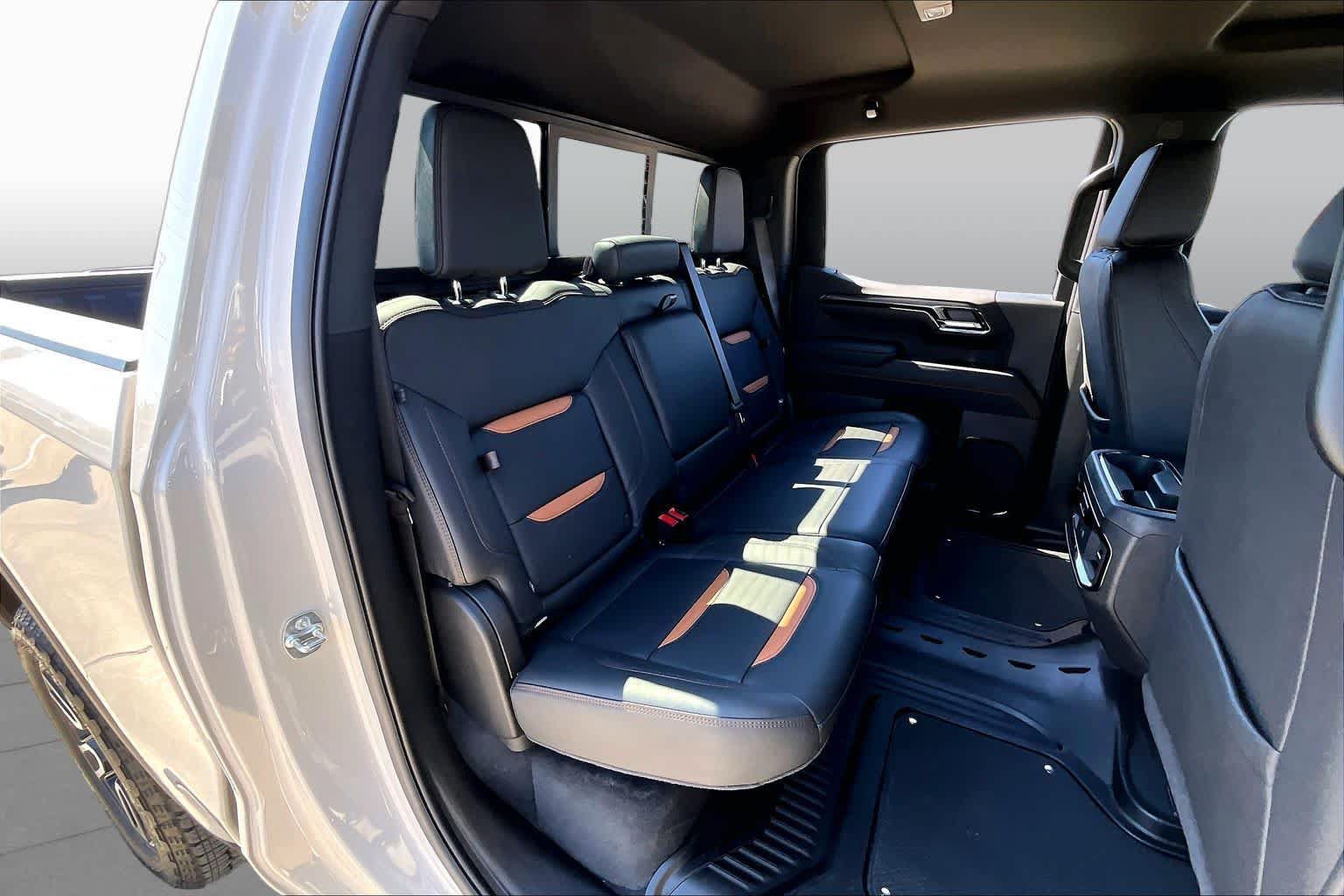 Used 2026 GMC Sierra 1500 AT4 w/ Technology Package AWD/4WD image 20