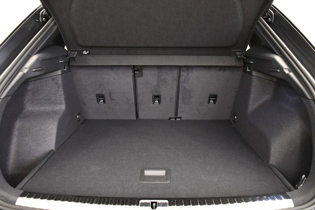 Used 2025 Audi Q3 2.0T Premium Plus w/ Premium Plus Package image 56
