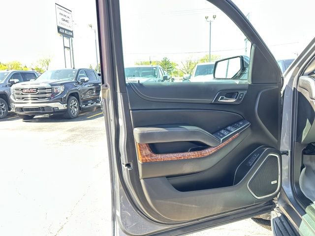 Used 2019 Chevrolet Tahoe Premier AWD/4WD image 32
