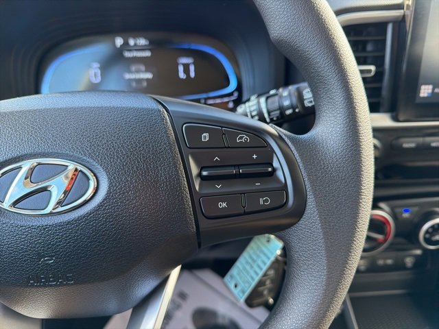 Certified 2025 Hyundai Venue SE image 20