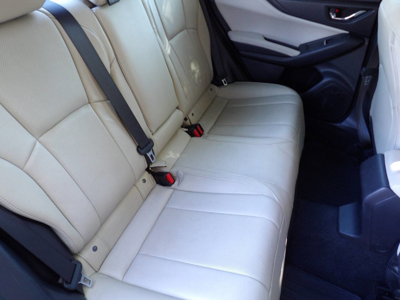 Used 2017 Subaru Impreza 2.0i Limited image 27