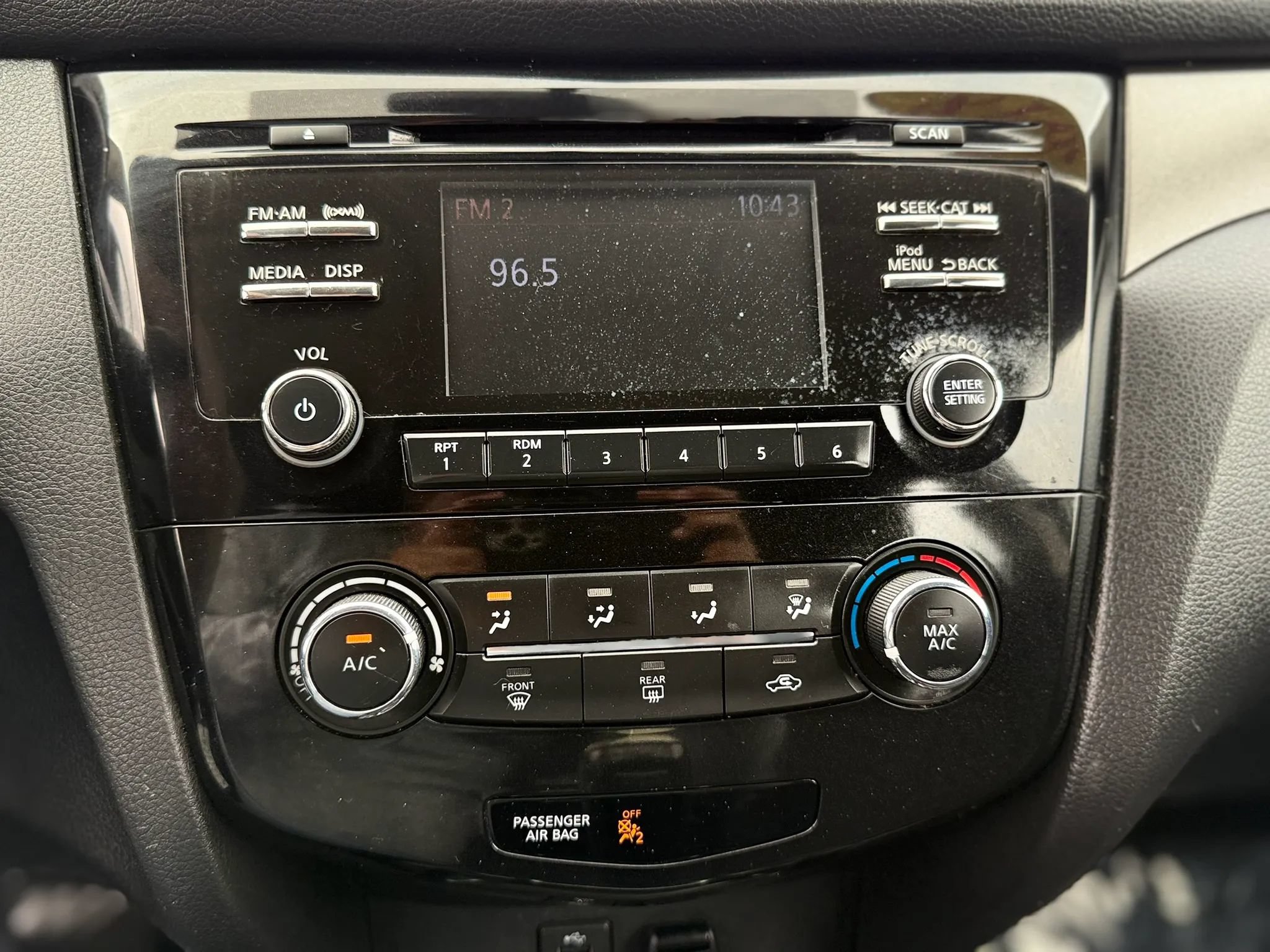 Used 2018 Nissan Rogue Sport S AWD/4WD image 19