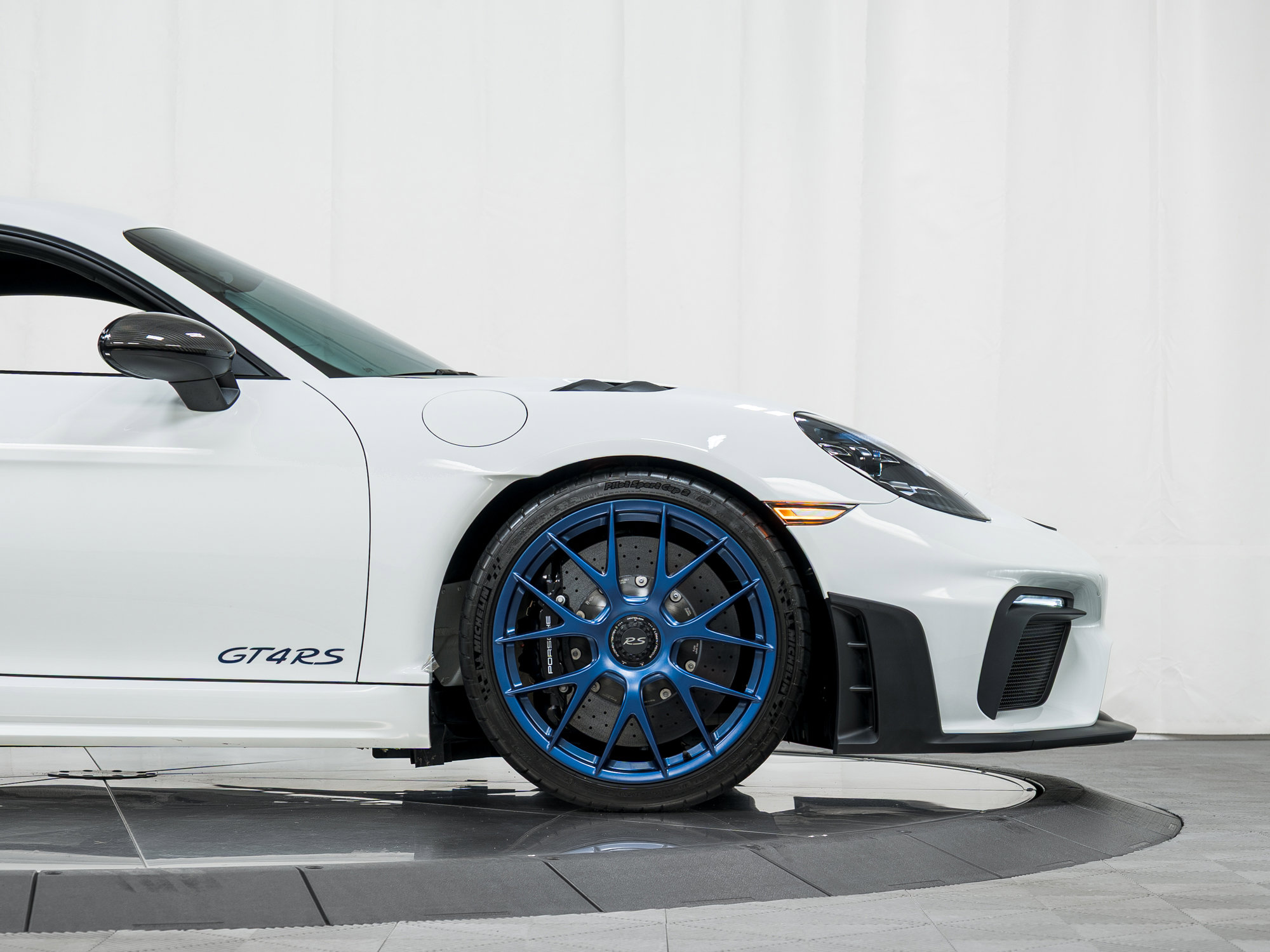 Used 2024 Porsche 718 Cayman GT4 RS image 11