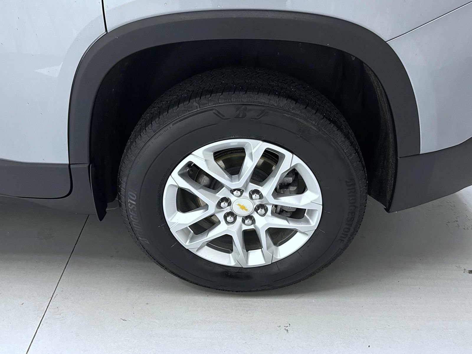 Used 2023 Chevrolet Traverse LS w/ LPO, Cargo Package AWD/4WD image 23