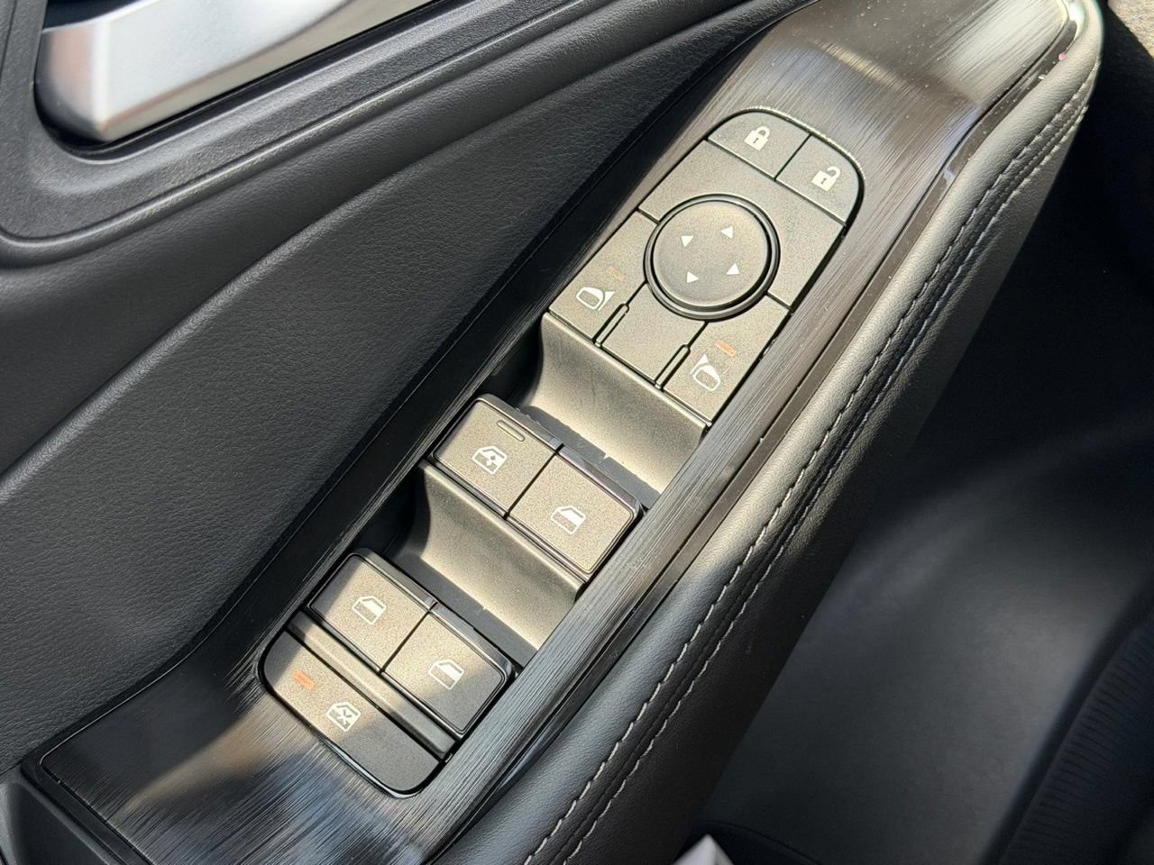 New 2026 Nissan Rogue Dark Armor FWD image 25