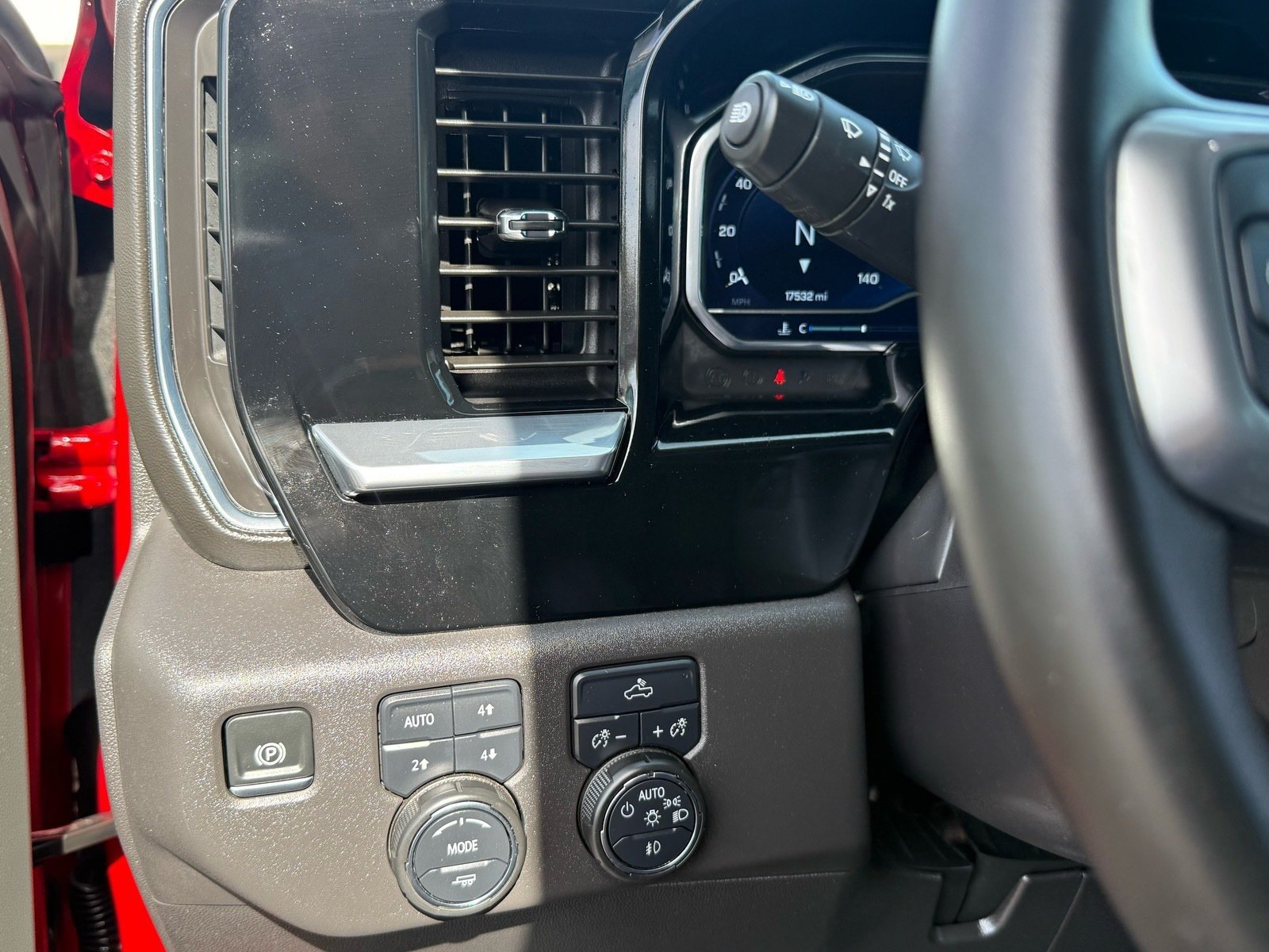 Used 2024 Chevrolet Silverado 1500 LT Trail Boss AWD/4WD image 14