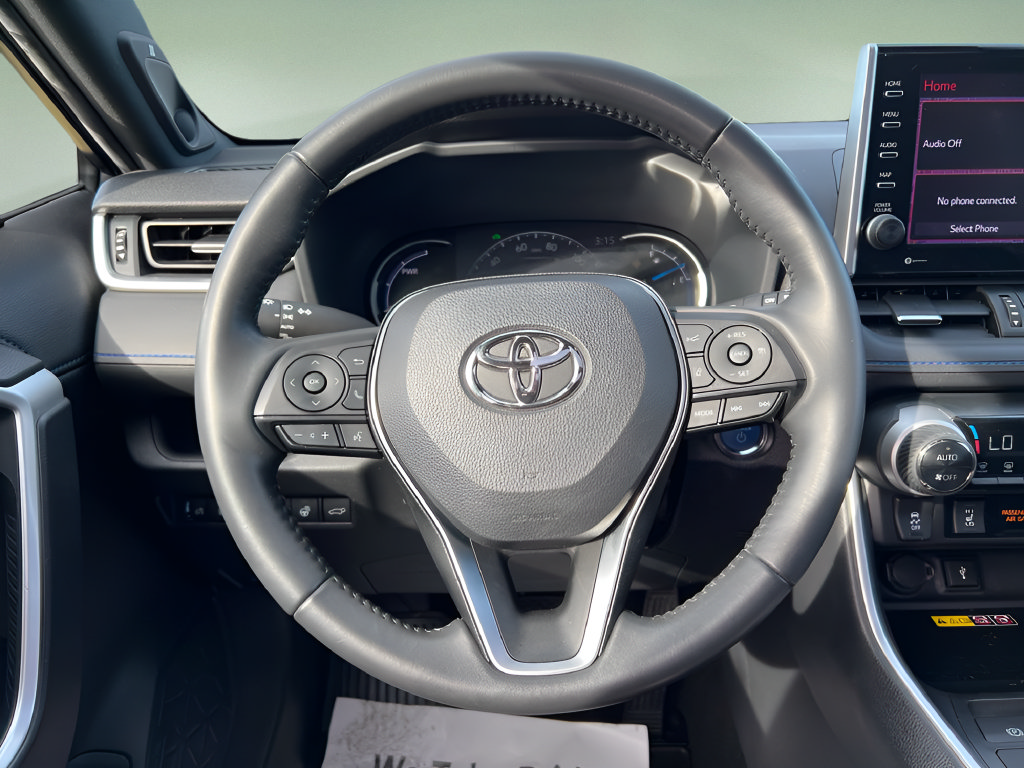 Used 2022 Toyota RAV4 XSE AWD/4WD image 18