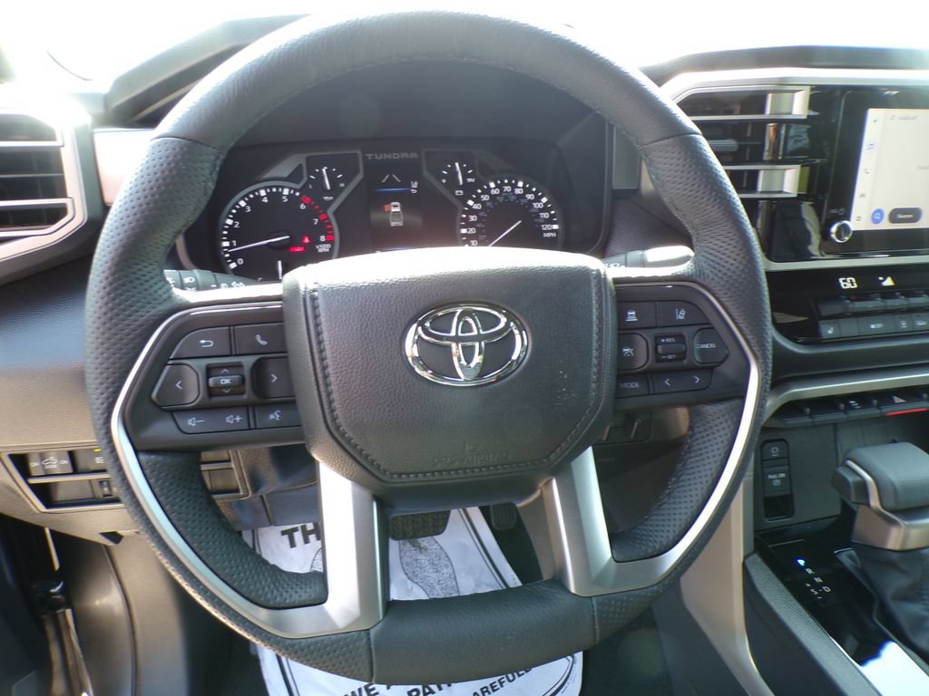 Used 2025 Toyota Tundra SR5 w/ SR5 Premium Package AWD/4WD image 12