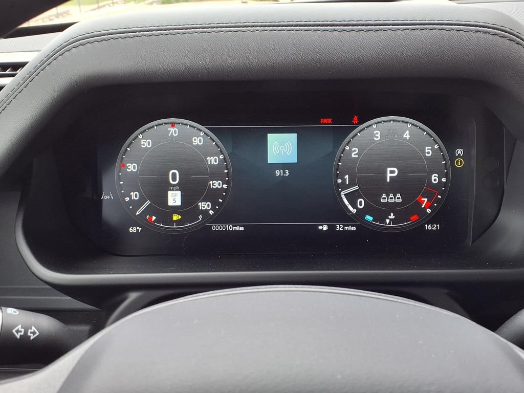 New 2026 Land Rover Defender 110 X-Dynamic SE AWD/4WD image 14