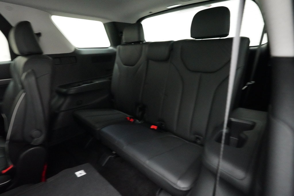 Used 2025 Hyundai Palisade SEL AWD/4WD image 17