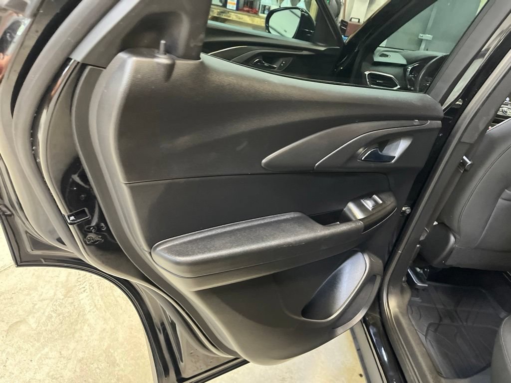 Used 2022 Chevrolet TrailBlazer RS AWD/4WD image 24