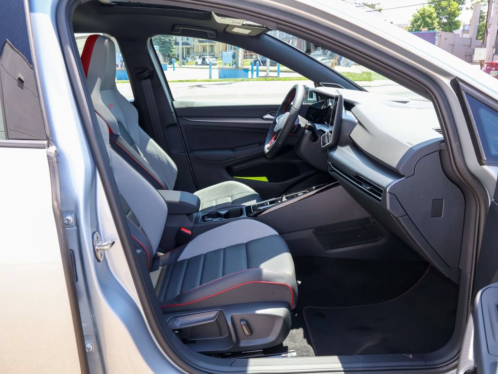New 2026 Volkswagen GTI SE FWD image 29