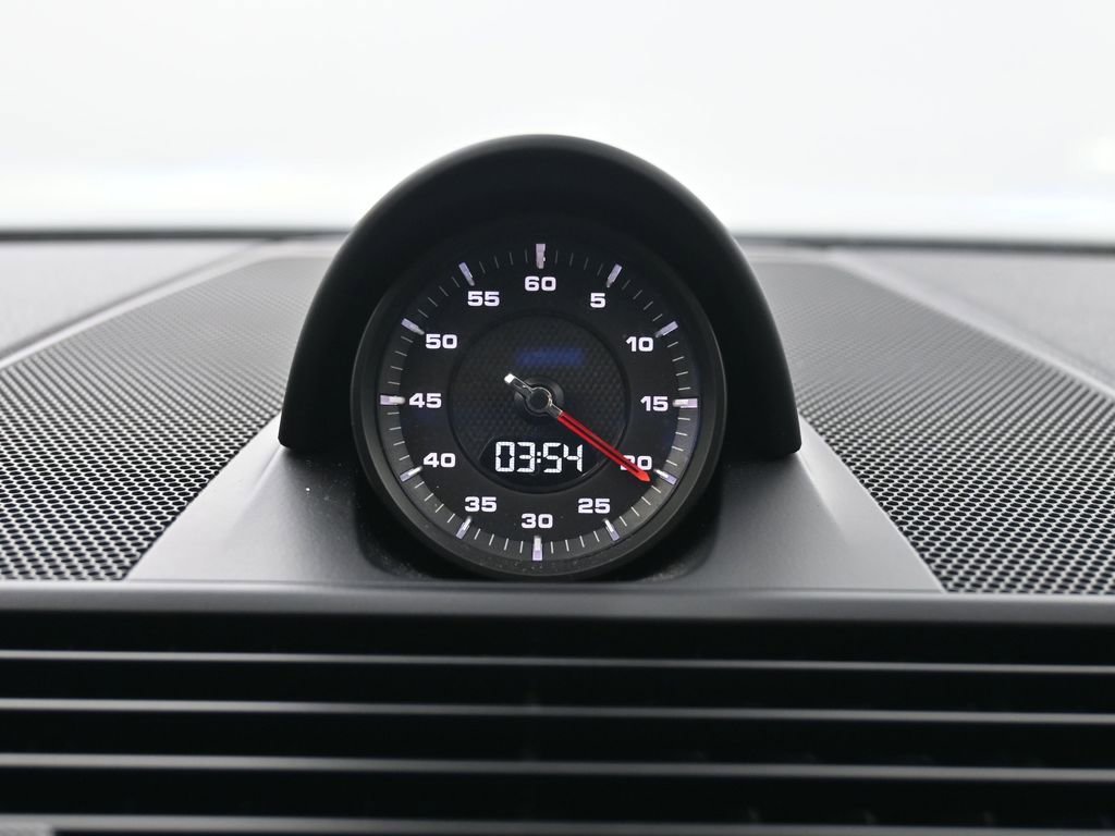 Certified 2023 Porsche Panamera Platinum Edition image 22