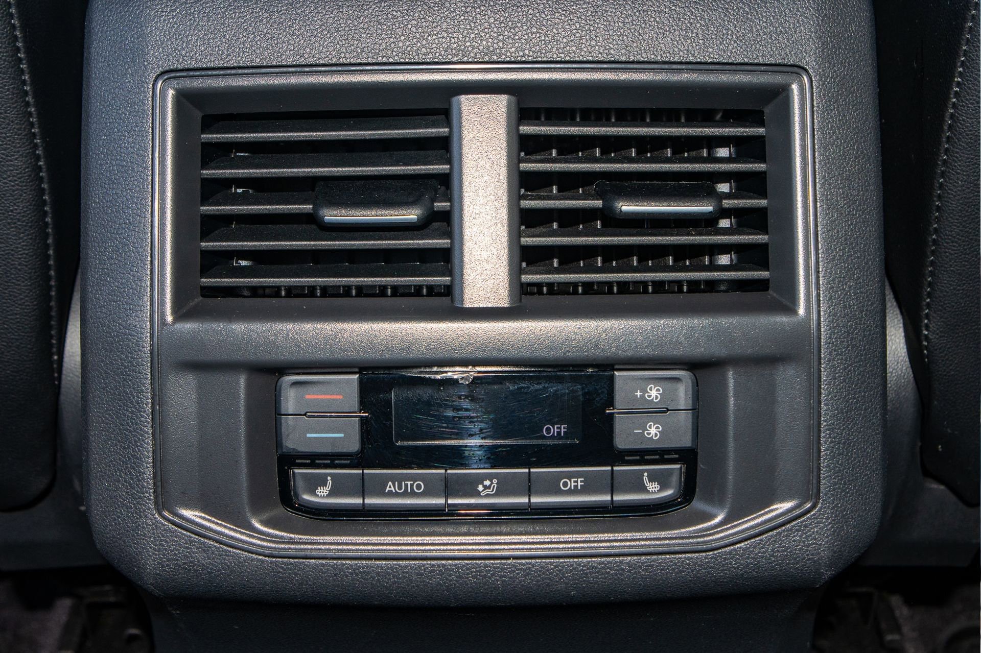 Used 2022 Volkswagen Atlas SEL Premium image 21