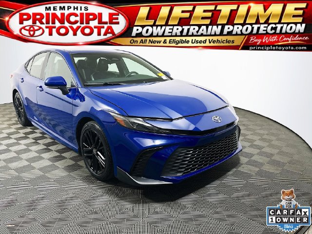 Certified 2025 Toyota Camry SE FWD image 1
